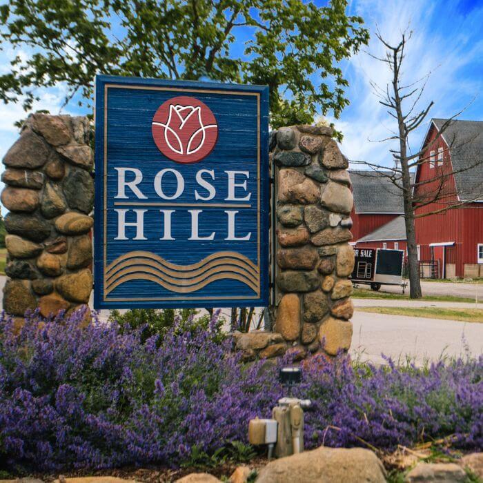 An image of the welcoming entrance to Rose Hill Center, inviting individuals seeking residential mental health treatment to a peaceful and therapeutic environment